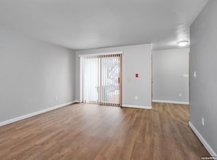 3951 E River Dr #37, Green Bay, WI 54301