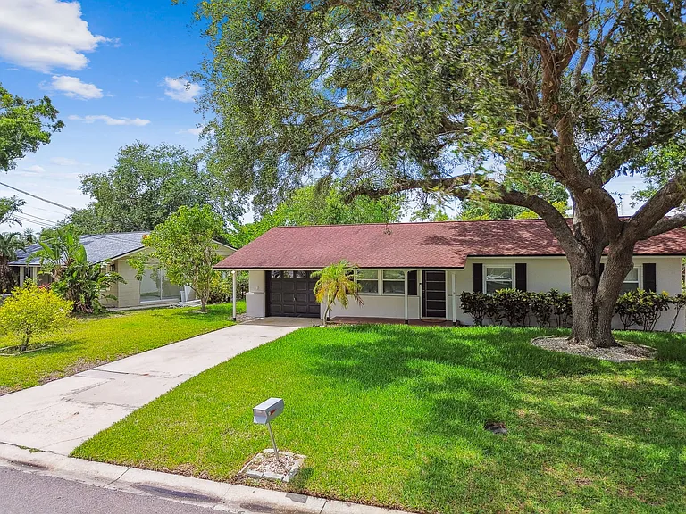 8611 Driftwood Dr — Photo 70