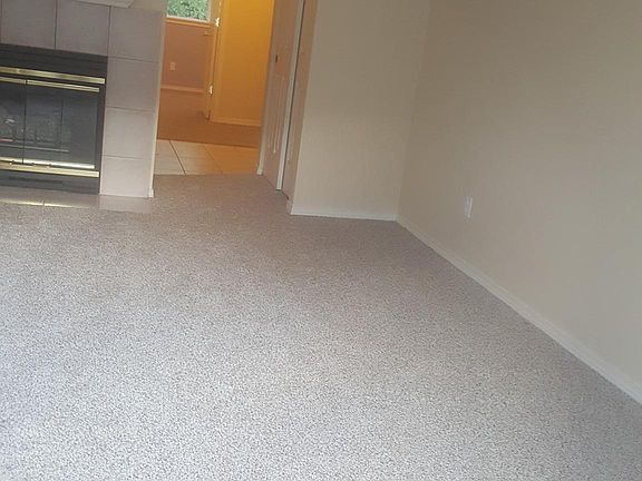 5th image of 1255 NE 152nd St APT 16