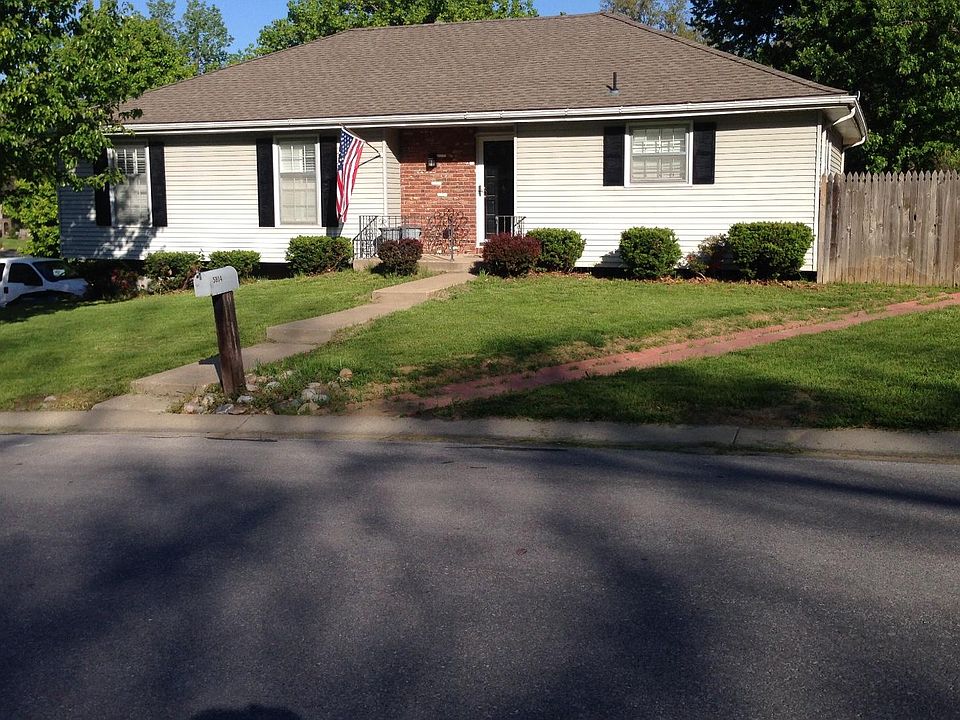 2nd image of 5804 NW Buttonwood Dr