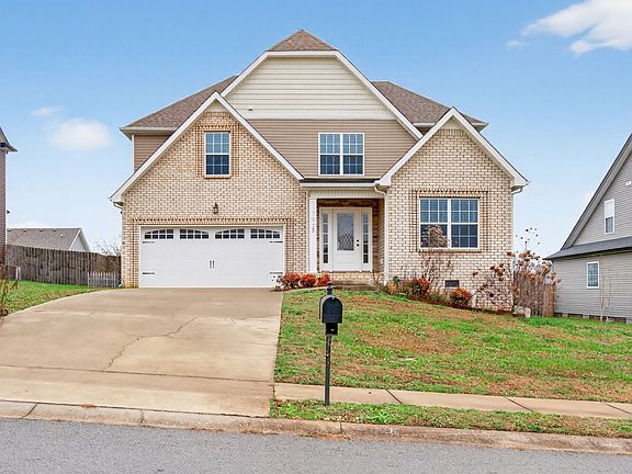 2nd image of 752 Crestone Ln