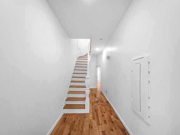2nd image of 1111 53rd St Floor 2