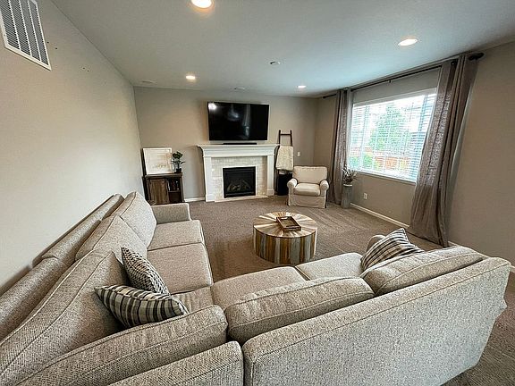3rd image of 14209 Double Dutch Cir