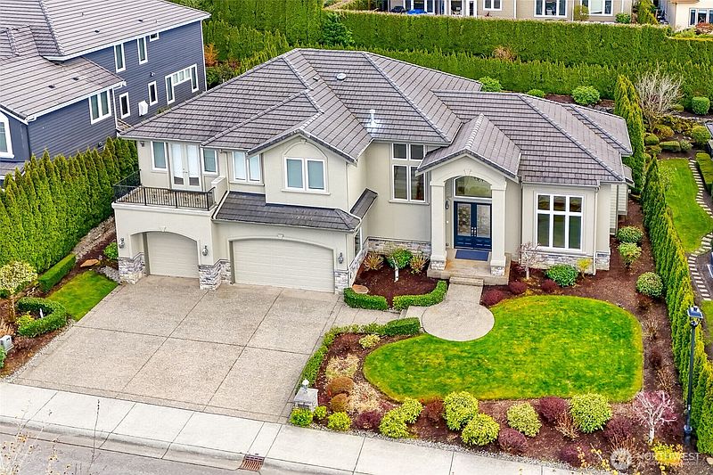 2nd image of 8225 155th Avenue SE