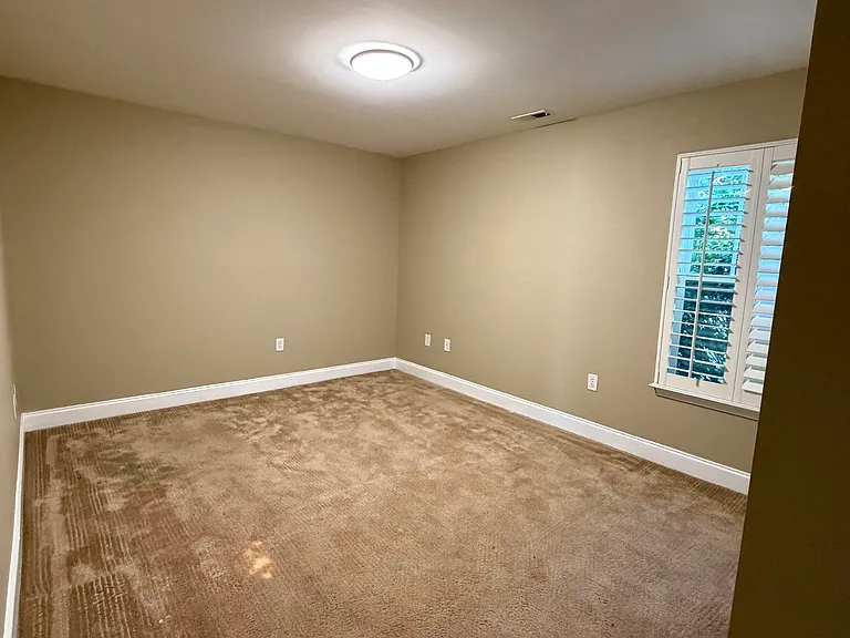 619 Uniola Dr — Photo 19