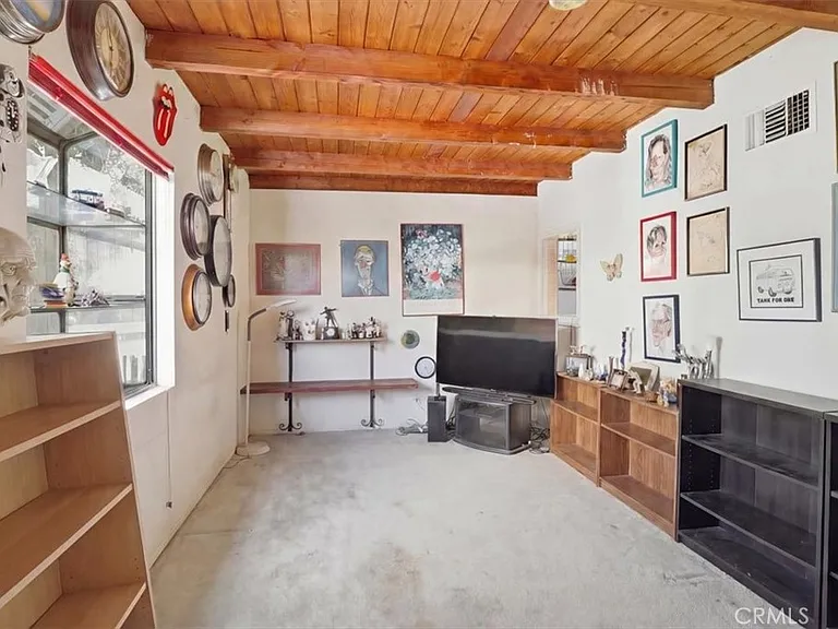 2103 Harriman Ln — Photo 10