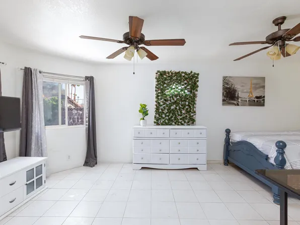 (undisclosed Address), Las Vegas, NV 89103
