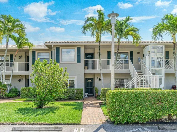 30 Stratford Lane #E, Boynton Beach, FL 33436