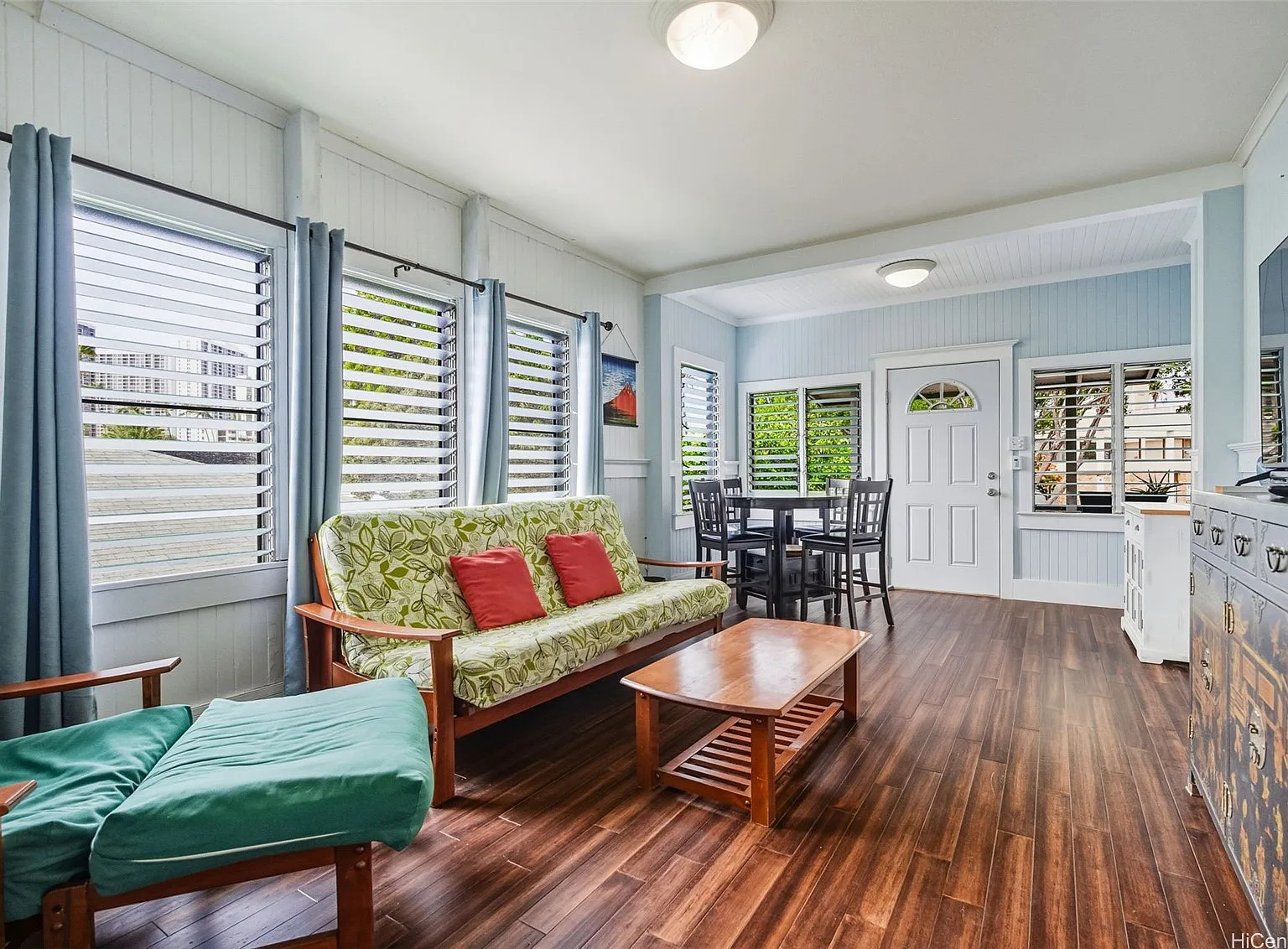 411 Kapahulu Ave — Photo 1