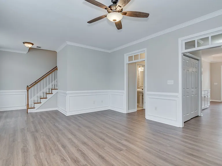 317 Hogan Way — Photo 13