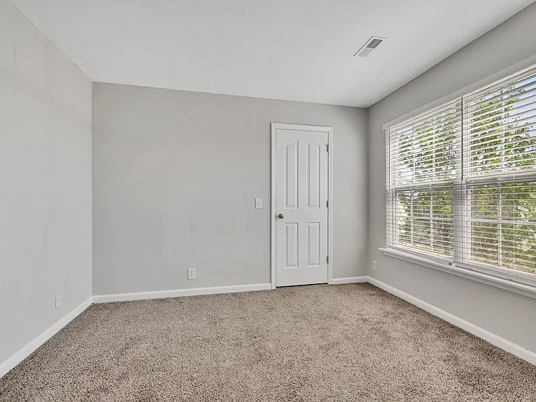 1036 Cheryl Ln — Photo 21