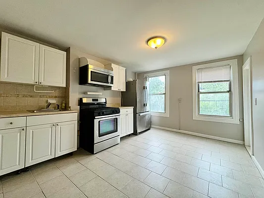 Rented by Native Real Estate LLC | media 11