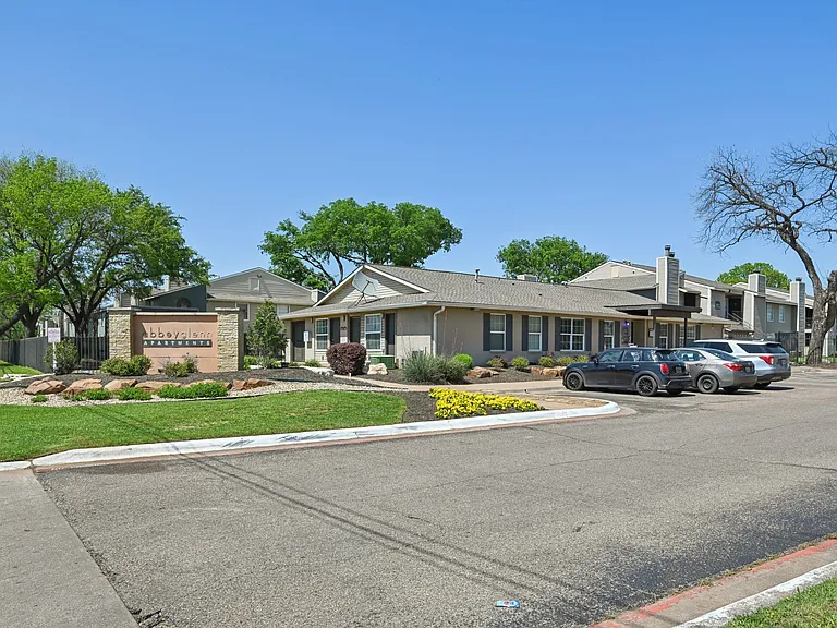 Abbey Glenn Apartments — Photo 32