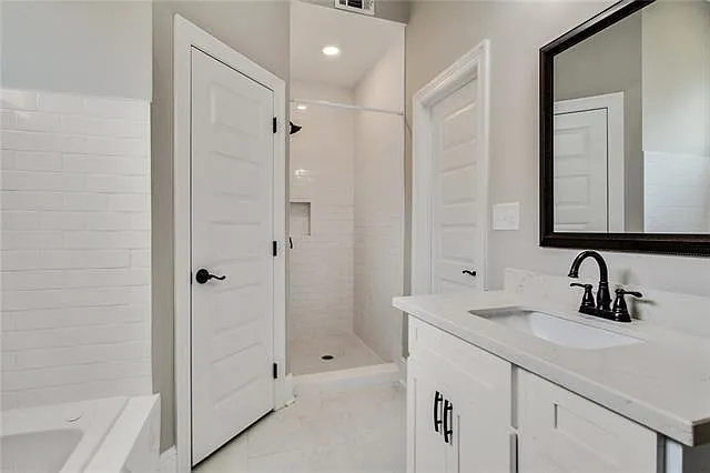 2129 Dumaine St — Photo 9