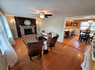 4936 Determine Ln, Louisville, KY 40216