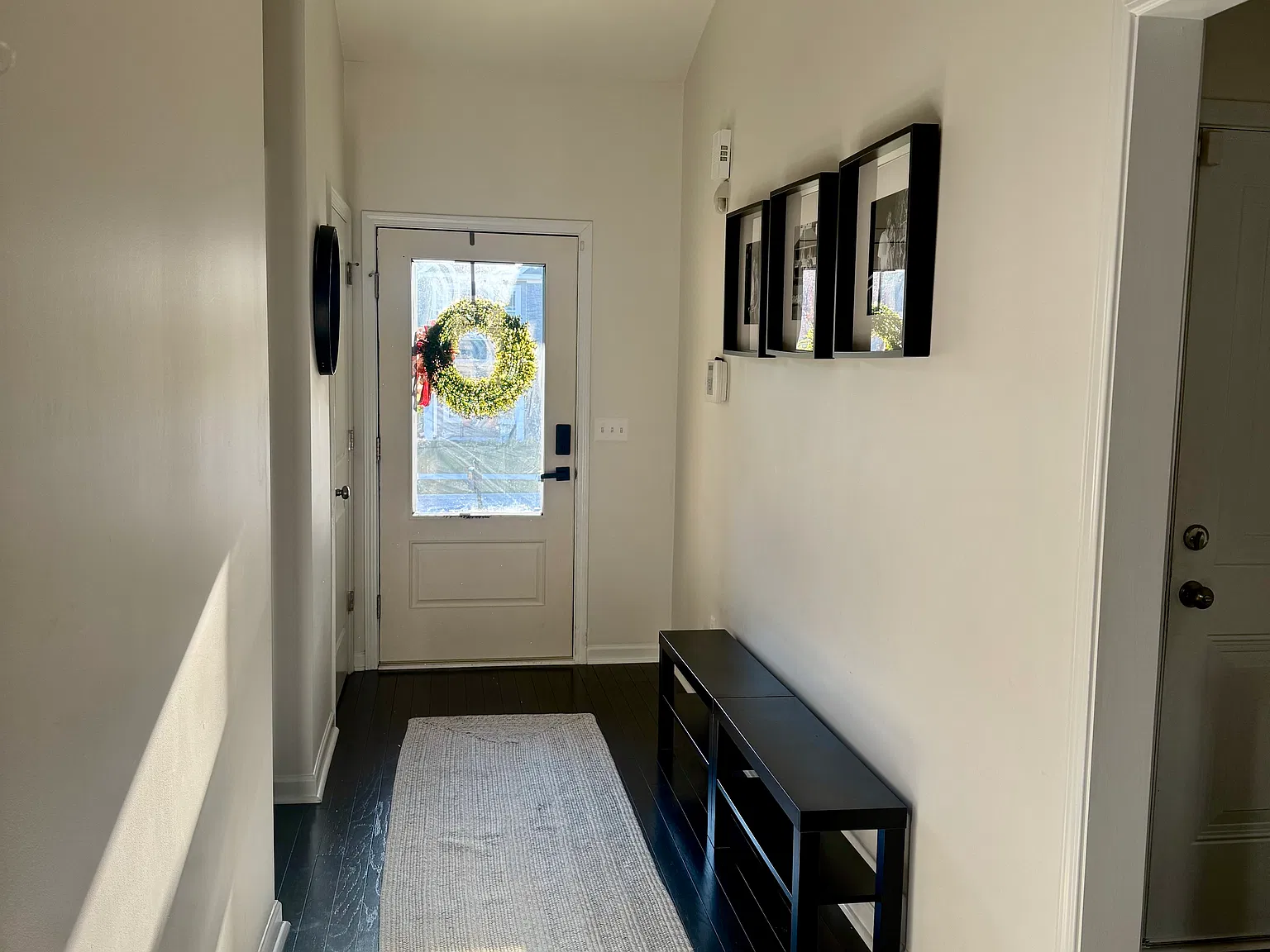 3 bed, 2000 sqft, $2,700 — Photo 4