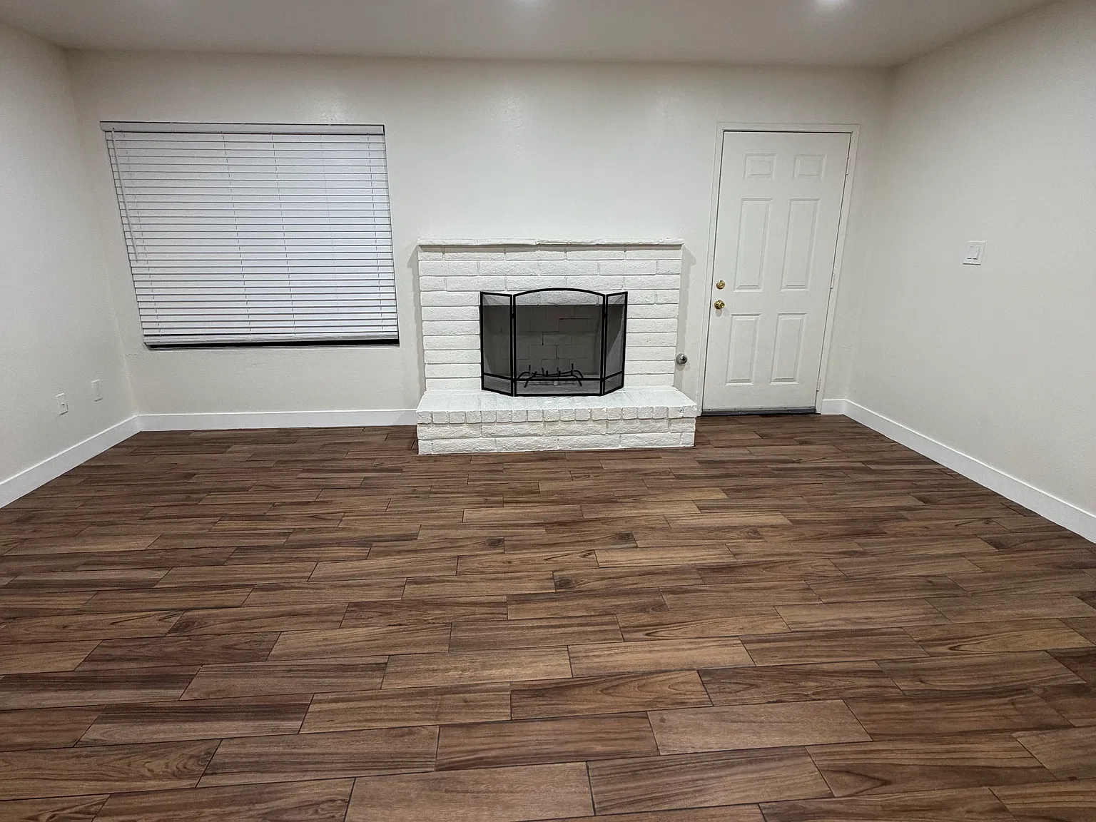 2 bed, 900 sqft, $1,700 — Photo 4