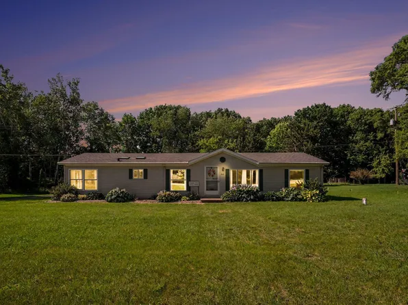 342 W Cherry St NE, Cedar Springs, MI 49319