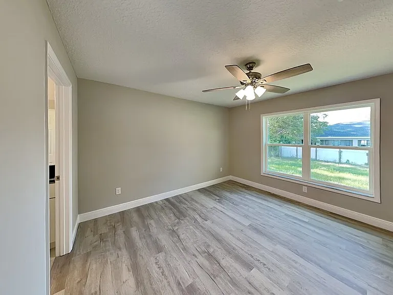 2082 W Swanson Dr — Photo 15