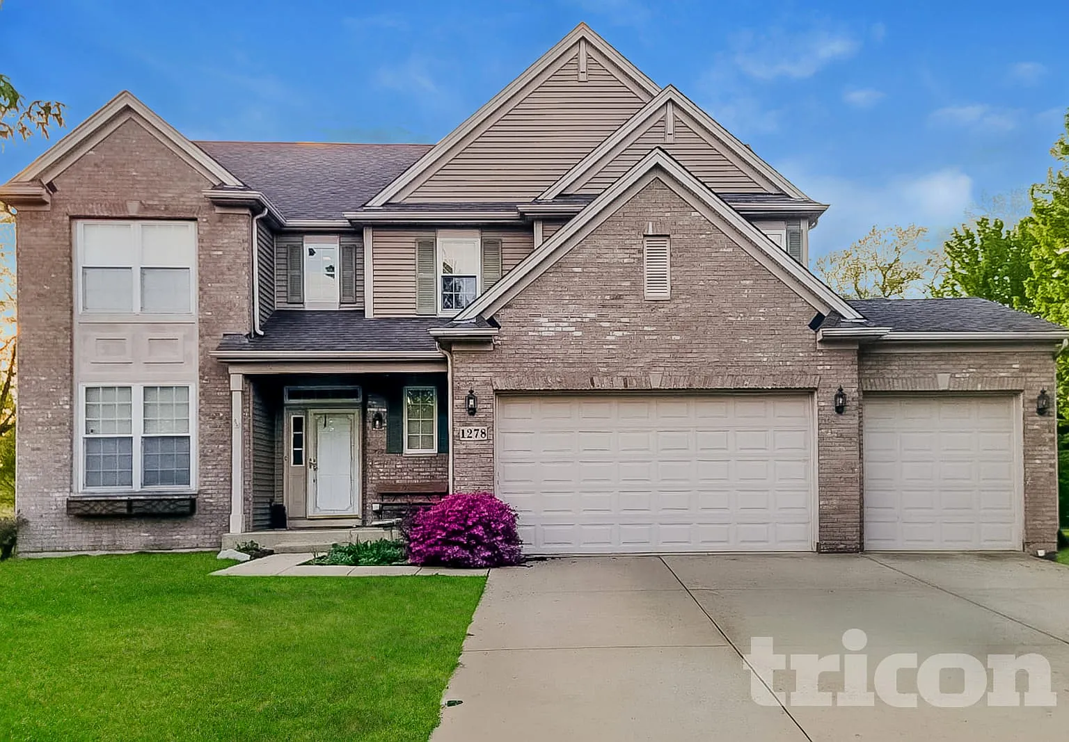 1278 McDole Drive Sugar Grove IL — Photo 1