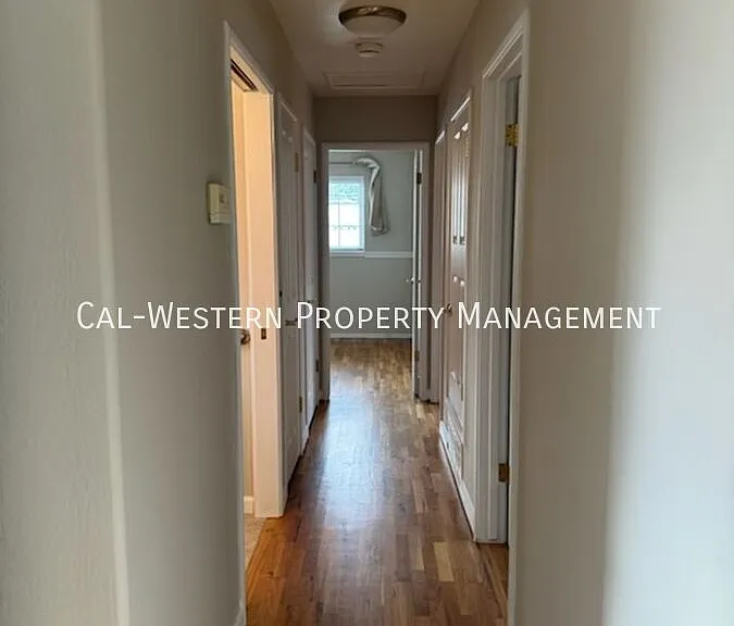 721 Ardis Ave — Photo 6