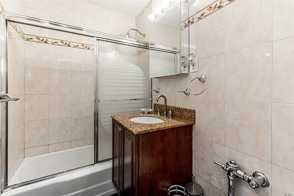 Sold by Douglas Elliman | media 32