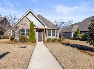 1407 Eden Gate Xing, Auburn, AL 36830