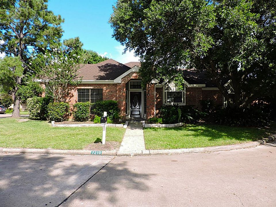 1st image of 7210 N Hearthstone Green Ct