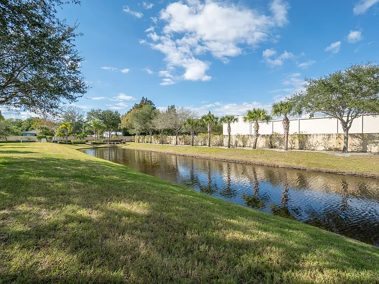 234 Murano Dr — Photo 7