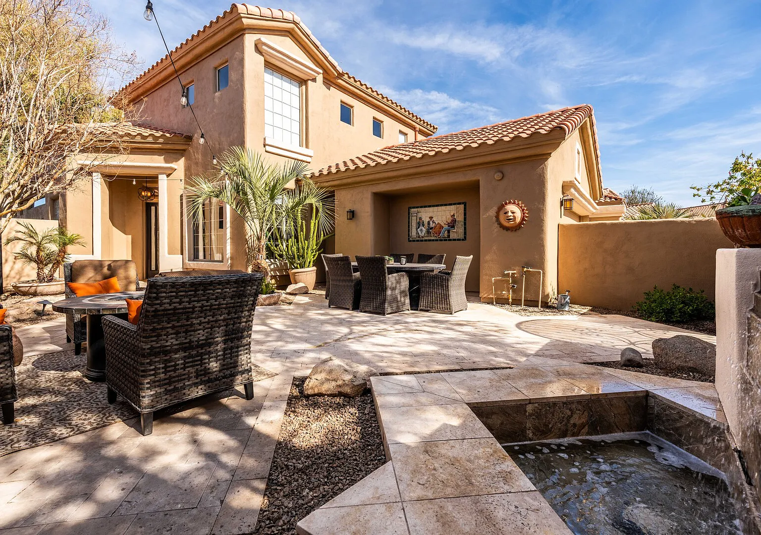 Luxurious Golf Course Home in Scottsdale, Dual Master Suites — Photo 1