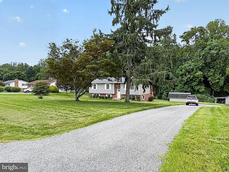 30075 Huntt Rd — Photo 2