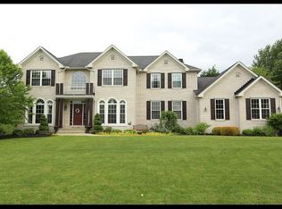 5301 Brookhaven Dr, North Royalton, OH 44133