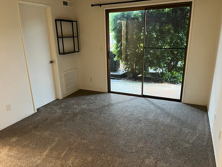 13067 Lincoln Way #A — Photo 4