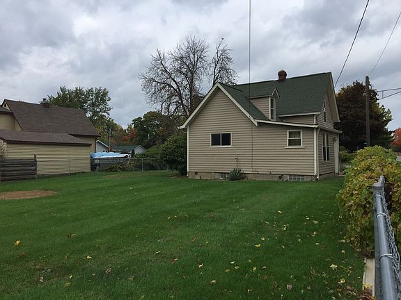 3rd image of 452 E Shadbolt St