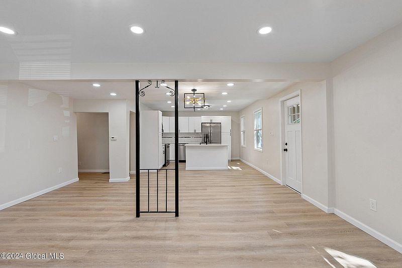5th image of 1033 4th Street