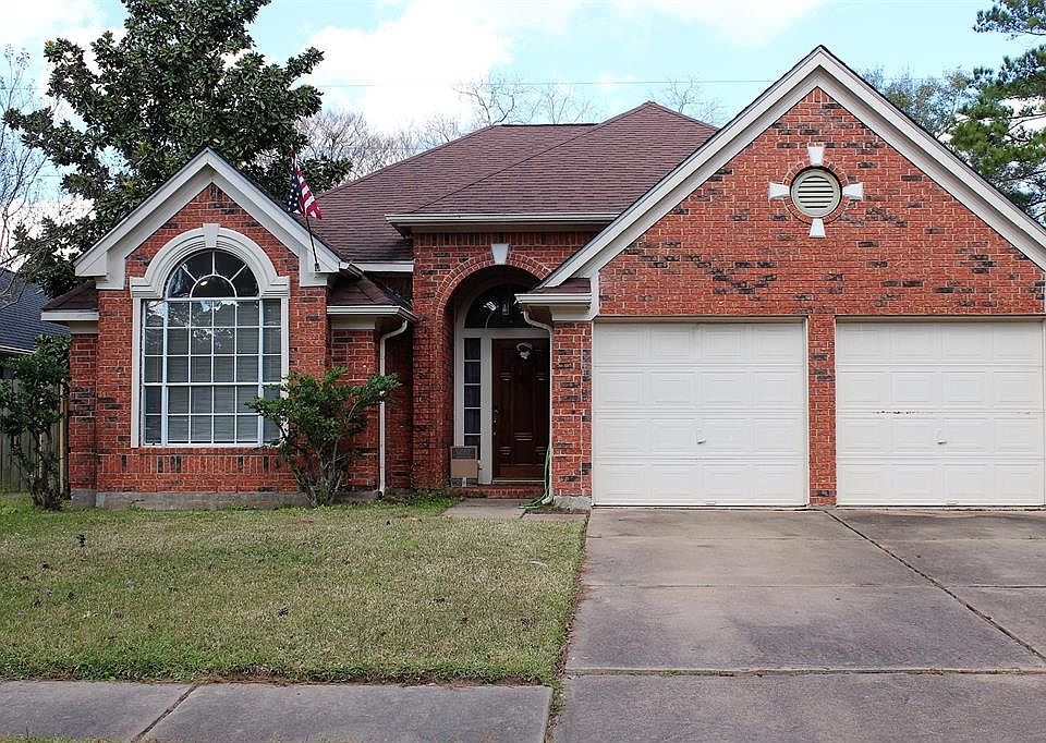 1st image of 7927 Park Hollow Ct