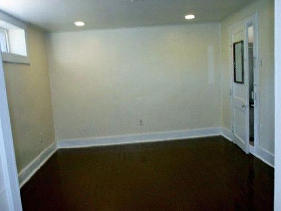 5th image of 815 Dante St