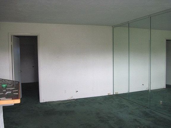 2nd image of 306 NE 1st Ave APT 202