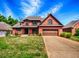 517 Davenport Dr, Louisville, KY 40245