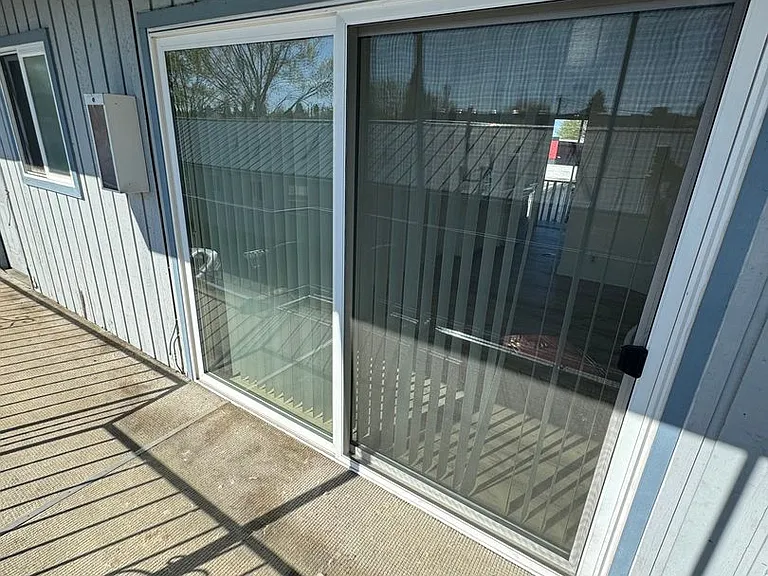 1445 W 6th Ave — Photo 11