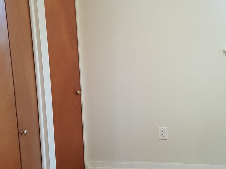 1st image of 31600 Kenwood Ave