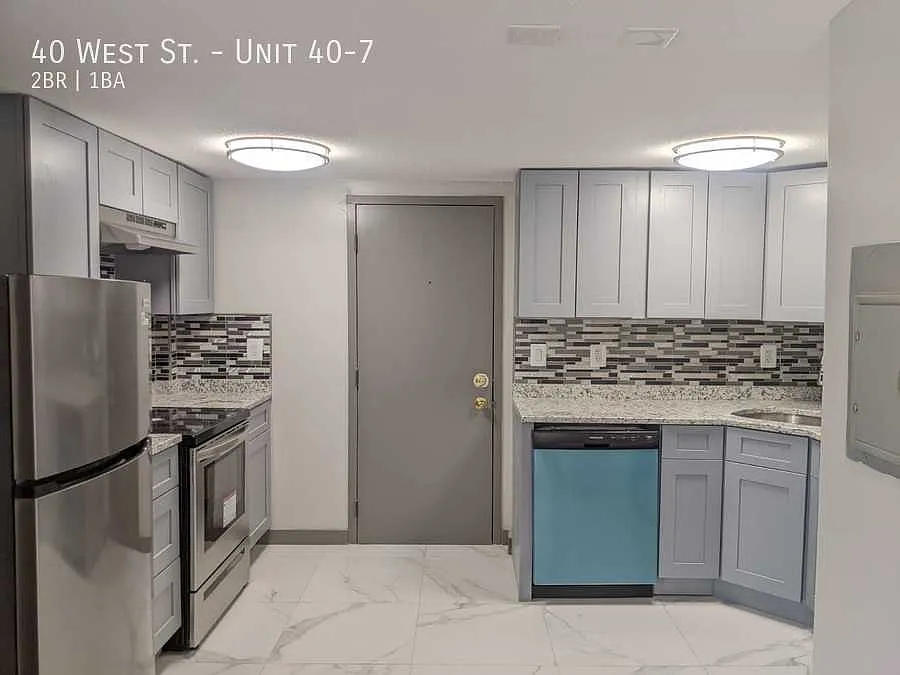 2 bed, 735 sqft, $1,800 — Photo 2