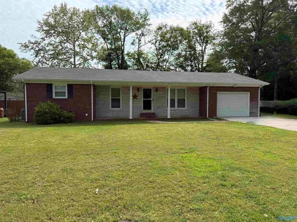 2706 Lake Ave SE, Decatur, AL 35603