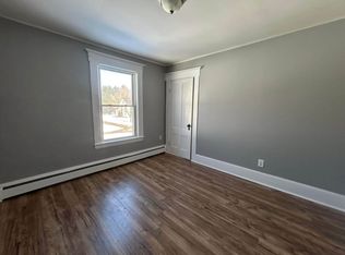 8 Rowe St #11390926, Newport, ME 04953