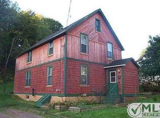 534 Jasper St, Ishpeming, MI 49849