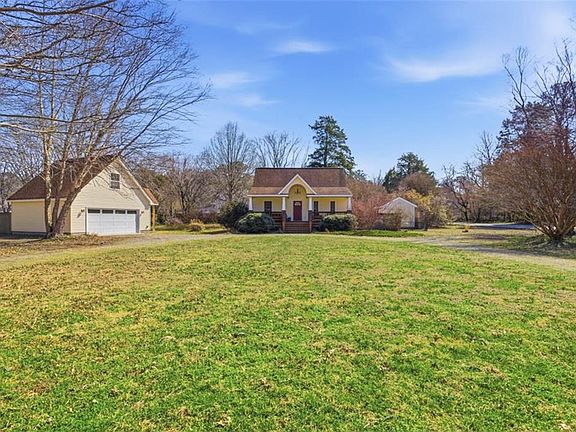 3rd image of 6493 Walter Reed Dr