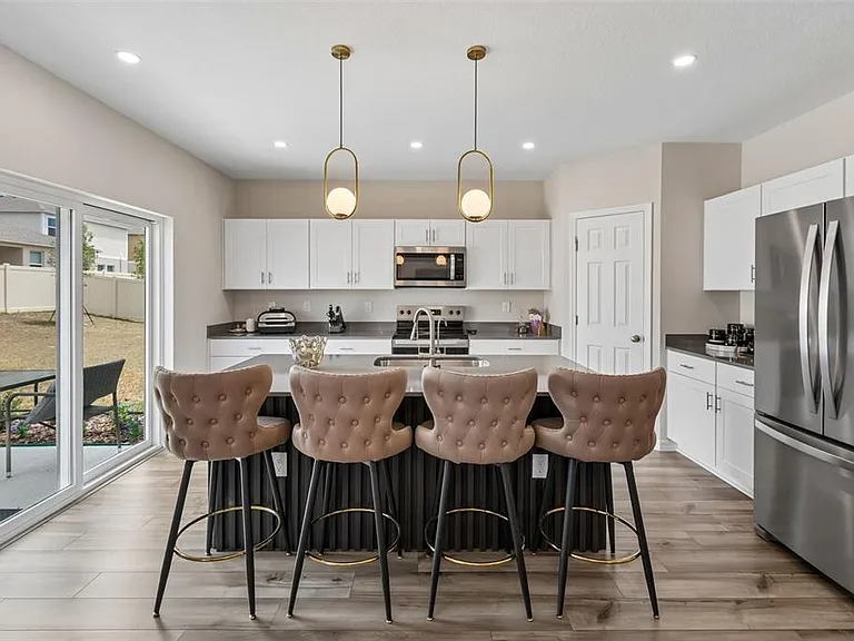 4023 Gardenia Ave — Photo 15