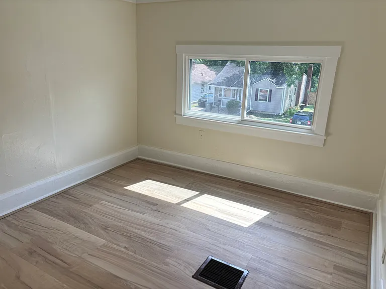 114 Matta Ave — Photo 15