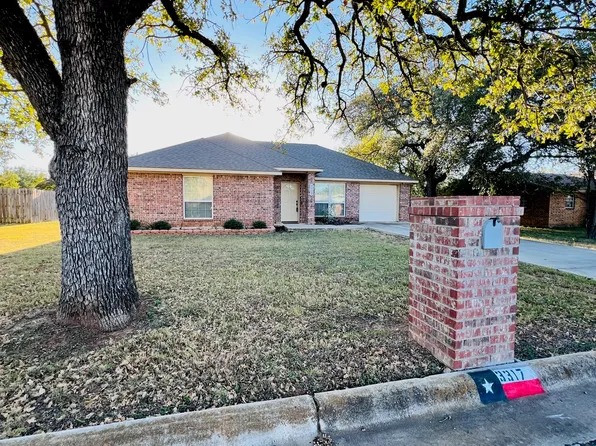 3317 1st St, Brownwood, TX 76801