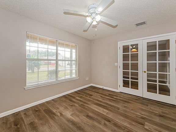 3rd image of 3278 Chad Bourne Dr